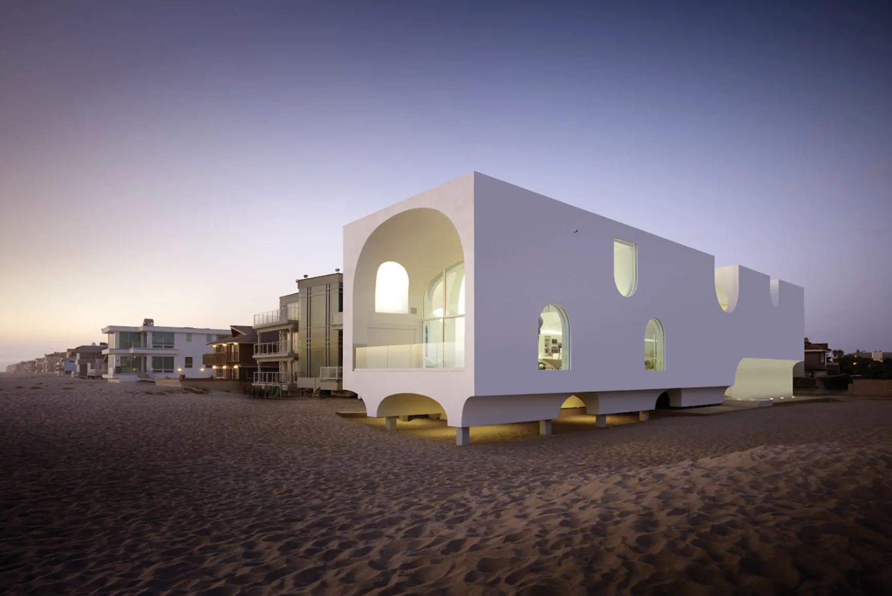 JML’s Vault House, Oxnard, CA, 2013. Photo: Eric Staudenmaier